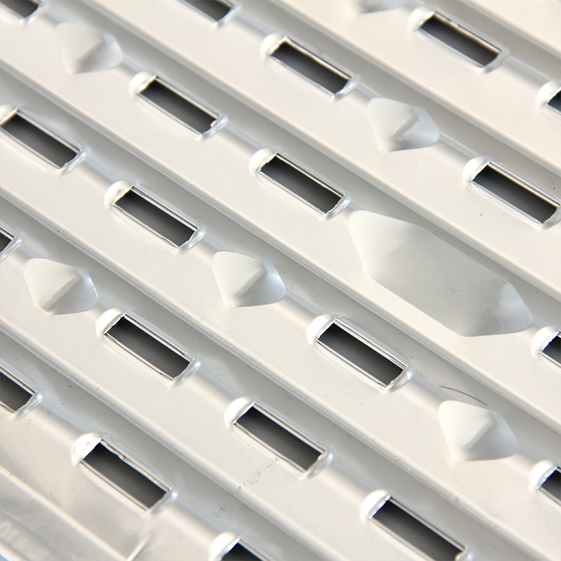 Pitkänomainen grillauslokero IK340